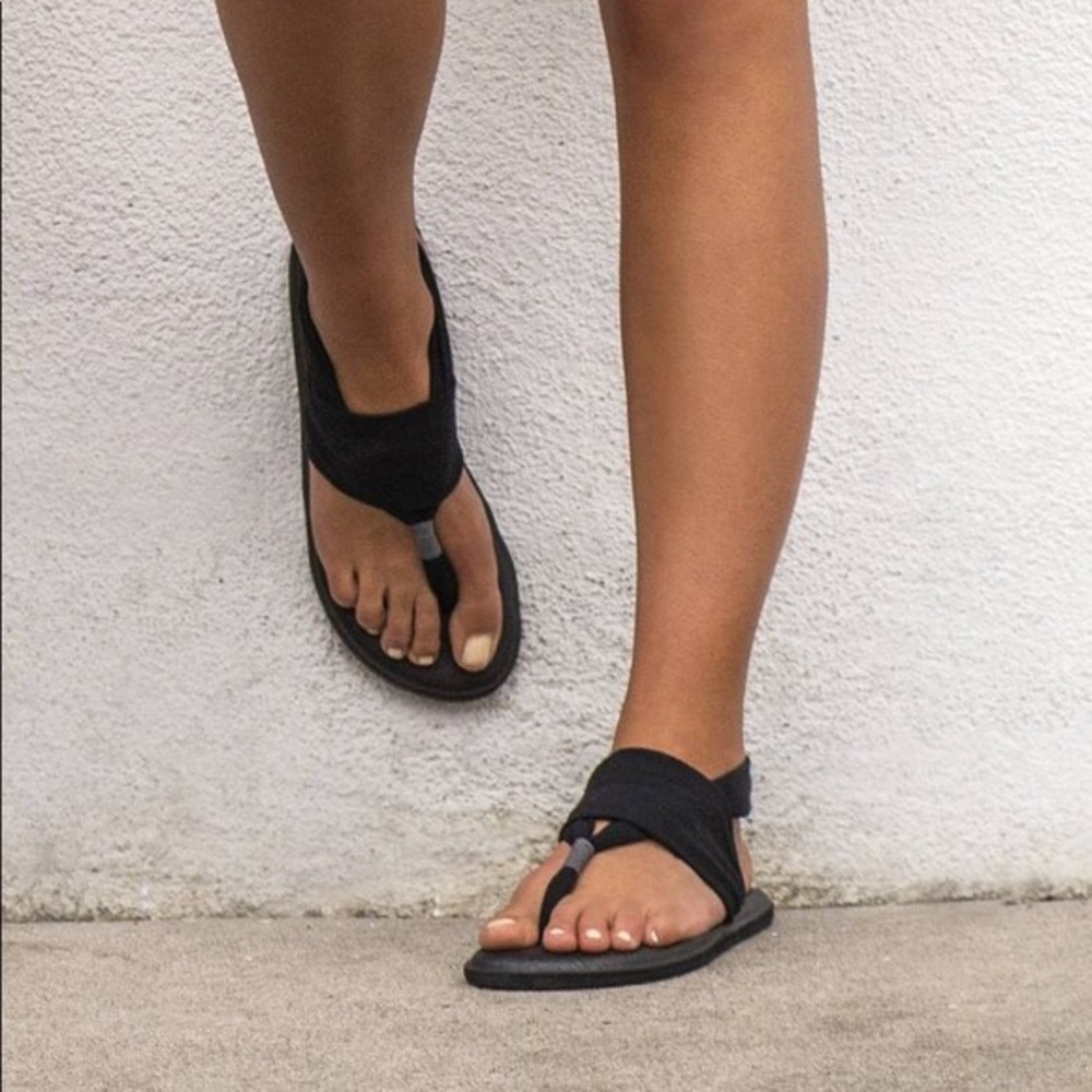 NEW Black Sanuk yoga sling